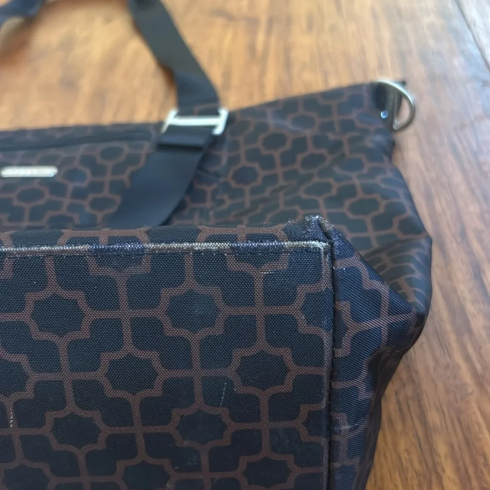 Baggallini large travel tote